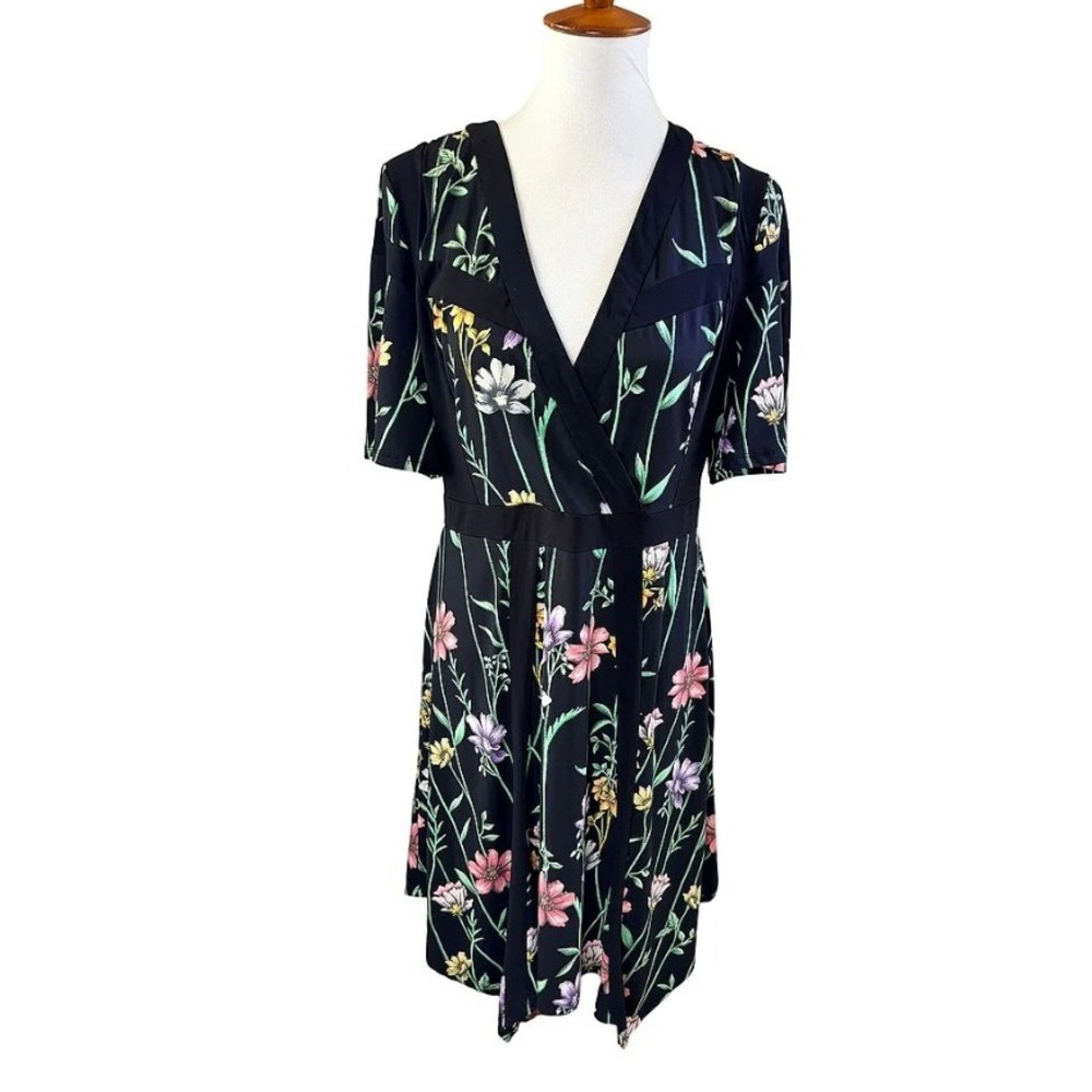 BCBGMAXAZRIA Faux Wrap Floral Print V-Neck Jersey Dress Black Multi Size L